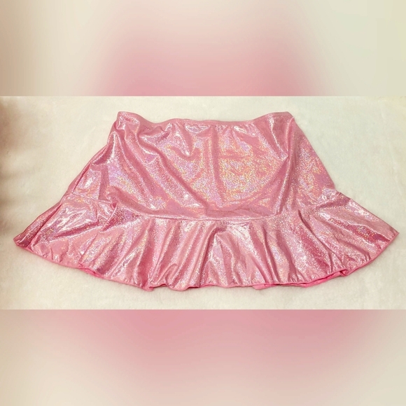 Dresses & Skirts - Nwot Shimmering Pink Skirt